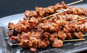 nướng thịt bằng nồi chiên không dầu